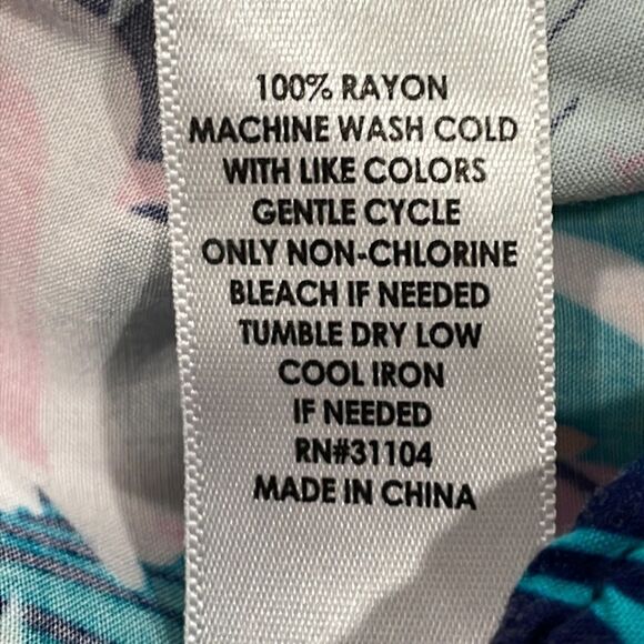 NWOT Crown & Ivy Curvy Flamingo Blouse.  Size 0X plus - Picture 7 of 7